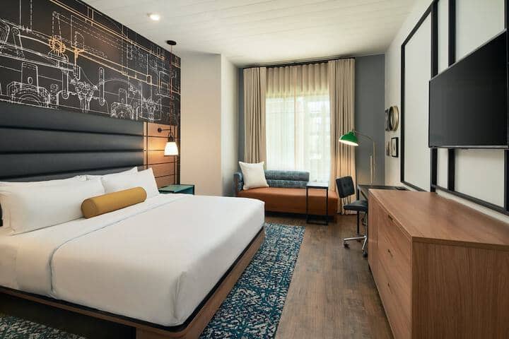 Room 21 of 47