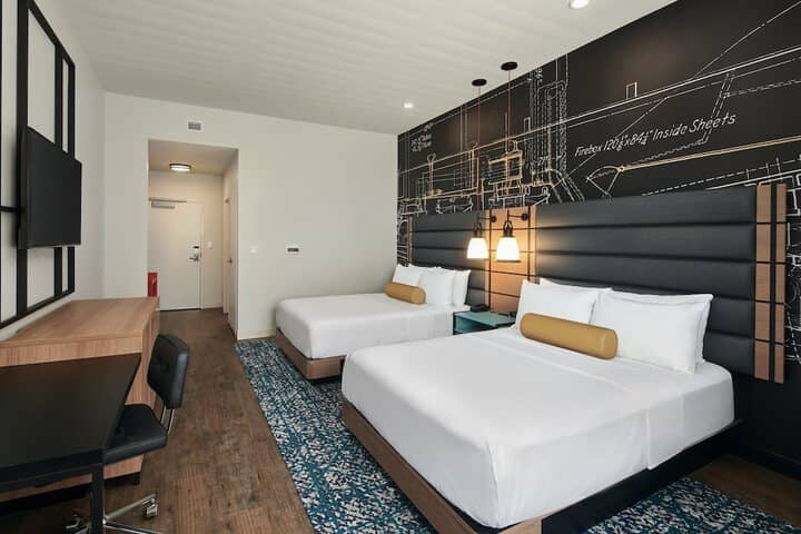 Room 13 of 47